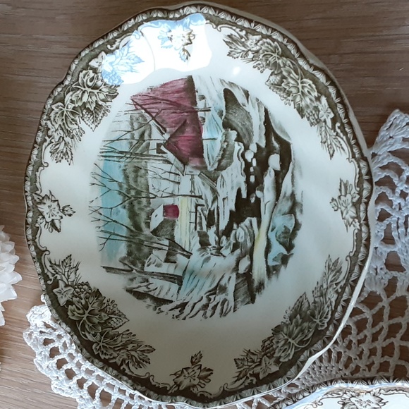 Johnson Brothers England The Friendly Village Saucers 5.5" The Ice House (2) - Picture 4 of 8